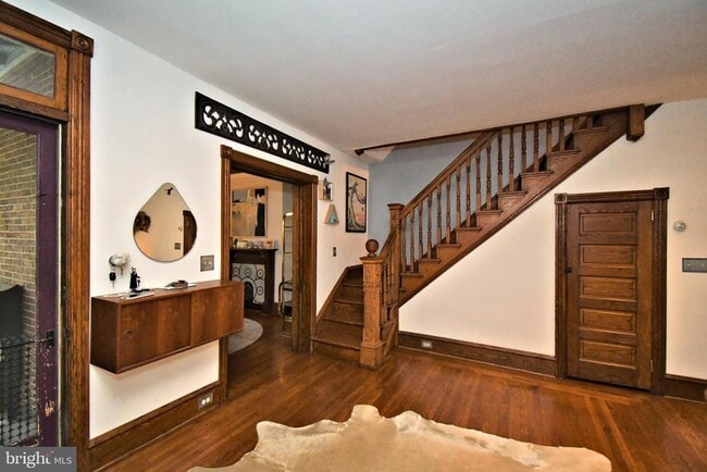 Building Photo - 365 2nd Ave