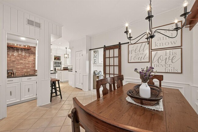 Building Photo - 9622 Fenchurch Dr