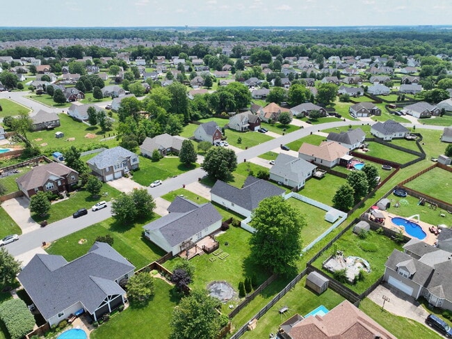 Building Photo - Show-Stopping Rental Home – A Rare Find wi...
