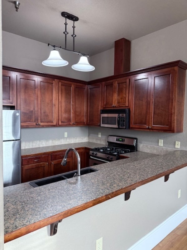 Building Photo - 201 E Main St