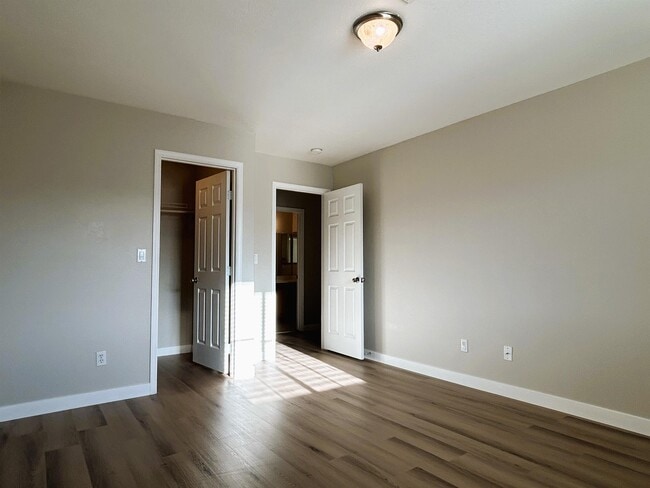 Building Photo - 6084 Villa Trieste Ct