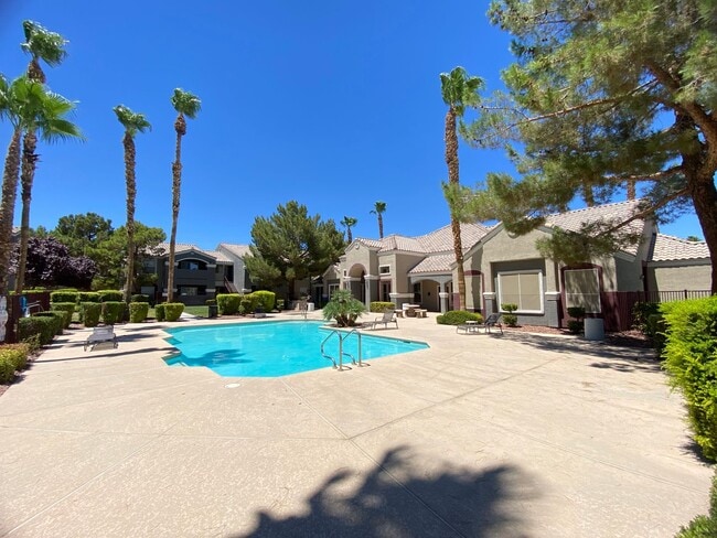 Building Photo - 5055 W Hacienda Ave