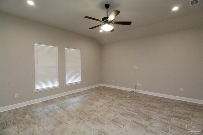 Building Photo - 8480 Beech Tree Rd