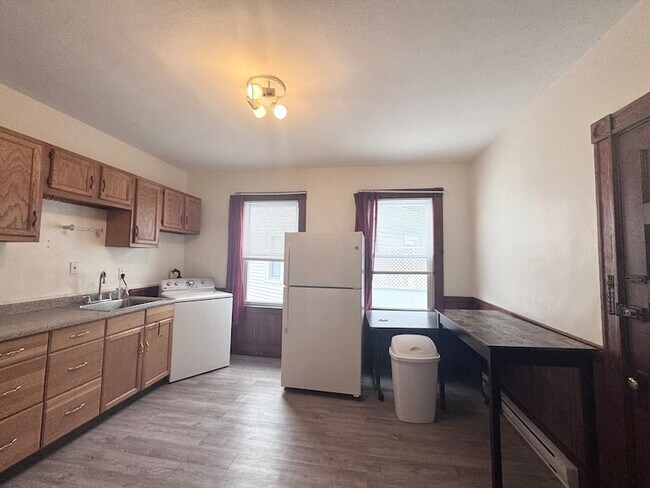 Primary Photo - 57 Dimick St