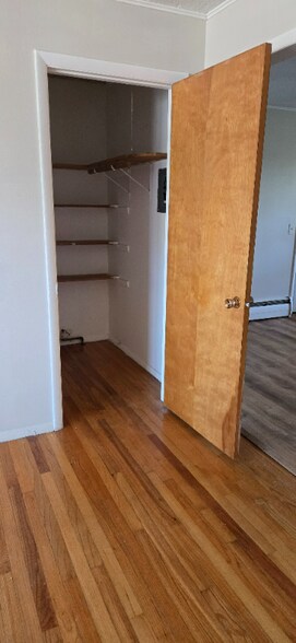 Building Photo - 61 Vanderburgh Ave