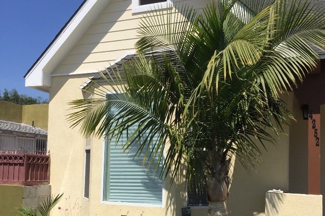 Front house - 4252 S Victoria Ave
