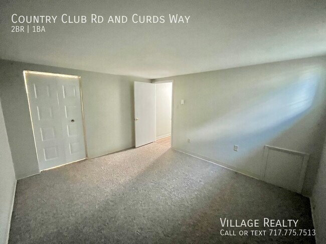 Building Photo - 671 Country Club Rd