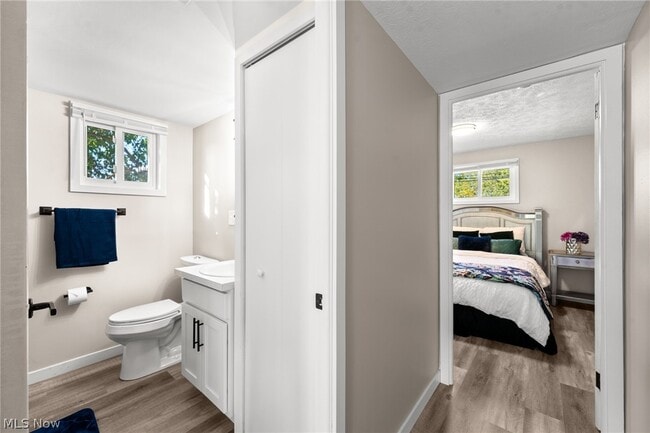 Building Photo - 1673 Southbend Dr