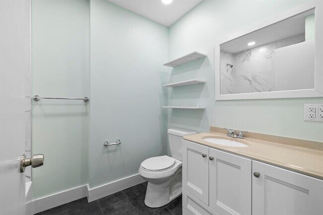 Building Photo - 5807 Mojave Dr
