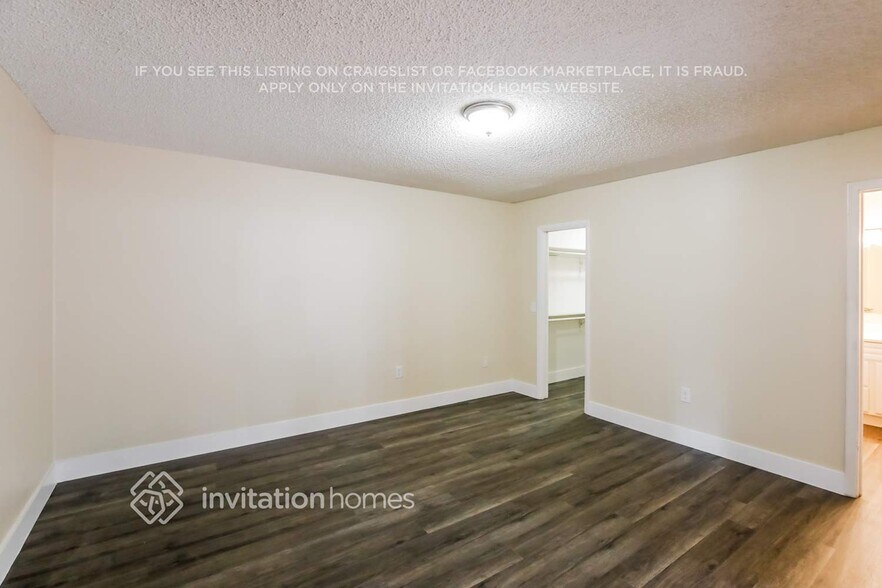 Building Photo - 11860 NW 29th Pl