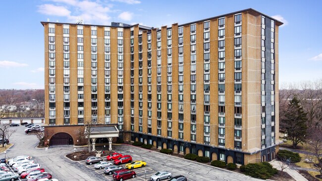 Building Photo - 1 Renaissance Pl