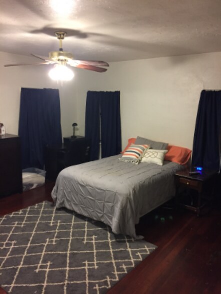 Building Photo - 2816 Edwards Wy