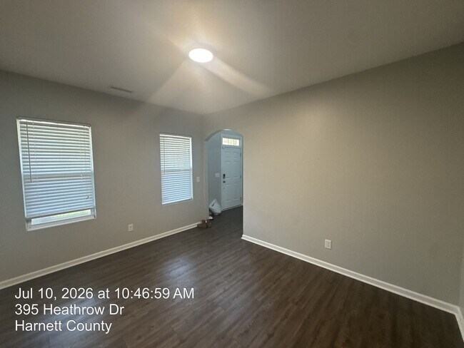 Building Photo - 394 Heathrow Drive