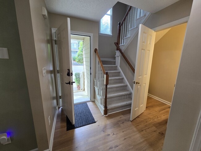 Building Photo - 1500 Oakland Hills Way