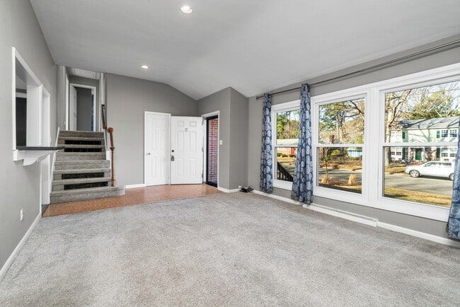 Building Photo - 509 Frank Ln