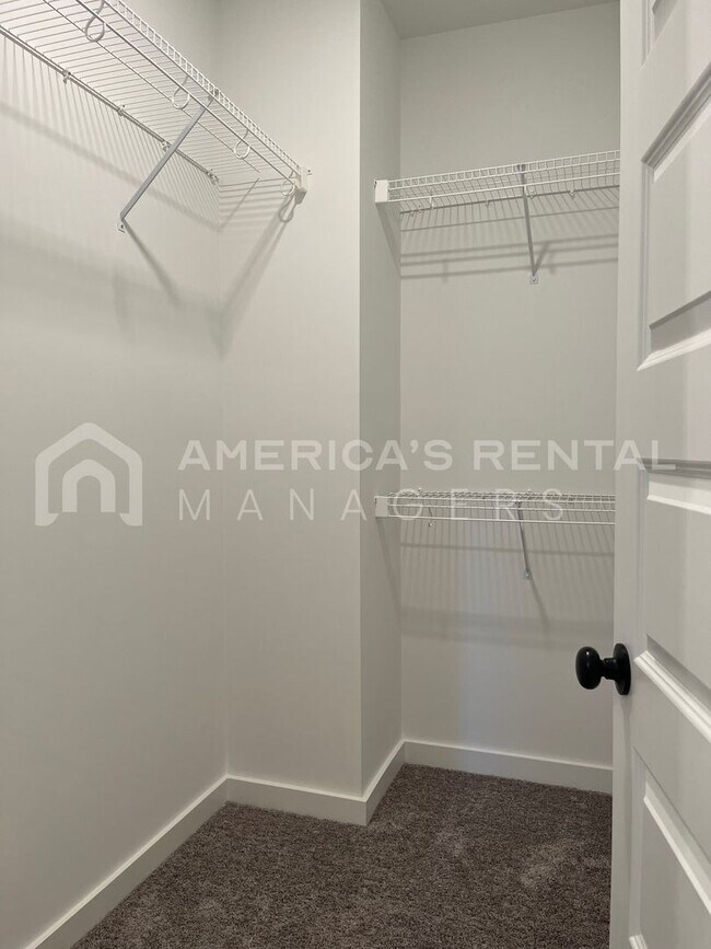 Building Photo - Home for rent in Hoover!!! Available to View Now!
