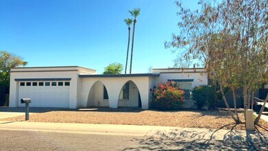 Building Photo - 3 bedroom home in Glendale!