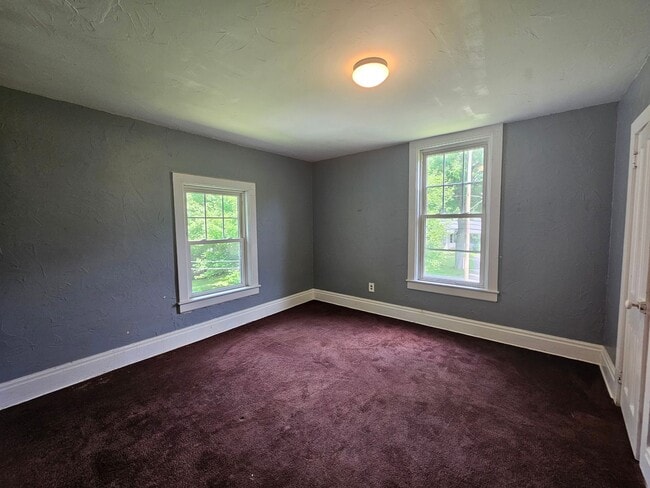 Building Photo - 2 Bedroom 1 Bath Duplex Kent Ohio 44240
