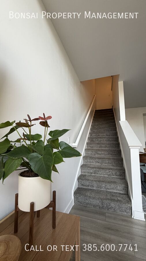 Building Photo - 860 San Savino Way