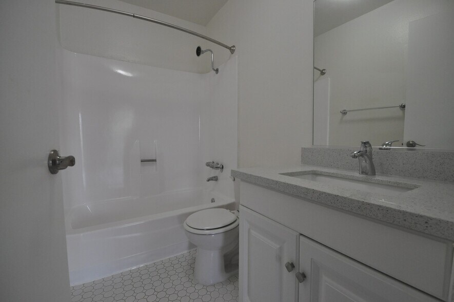 Building Photo - 13800 Sherman Way