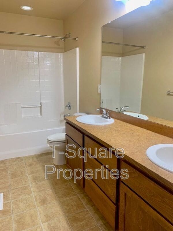 Building Photo - 10218 242nd Ave NE