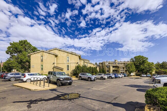 Building Photo - 20 S Boulder Cir