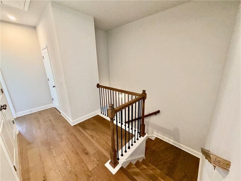 Building Photo - 361 Watson Ave