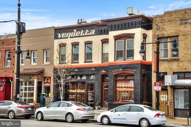 Building Photo - 638 G St NE