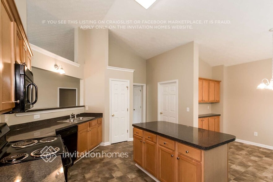 Building Photo - 1420 Great River Pkwy SE