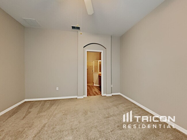 Building Photo - 15213 Durango Cir