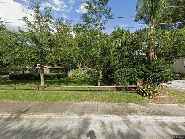 Primary Photo - 2549 S Mills Ave