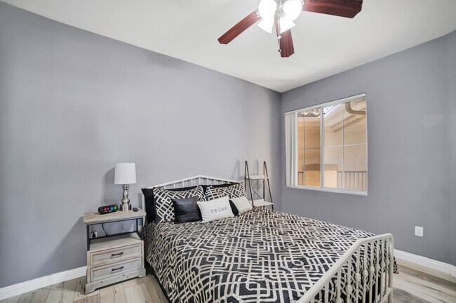 Building Photo - NEWLY RENOVATED AND FULLY FURNISHED CONDO ...