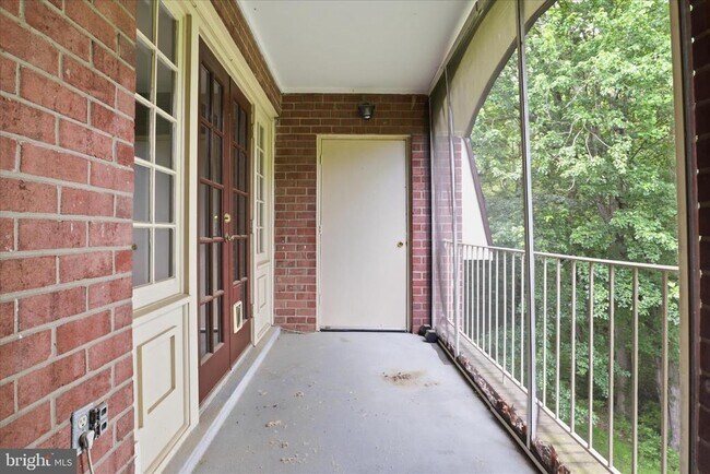 Building Photo - 8114 Colony Point Rd