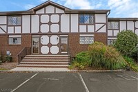 Building Photo - 180 Wildflower Ln