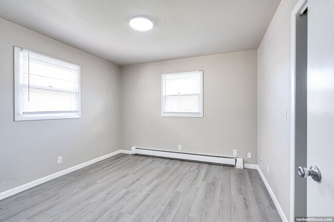 Building Photo - 1214 Mt Vernon St