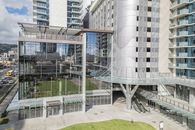 Building Photo - 1500 Rycroft St