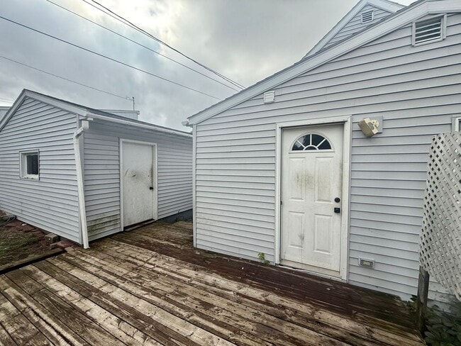 Building Photo - 3 Bed 1 Bath Single Family Home in Wausau