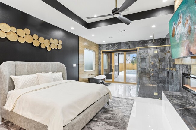 Building Photo - 3902 Charleston St