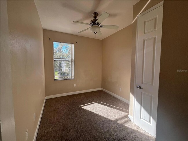 Building Photo - 2013 Grand Oak Dr