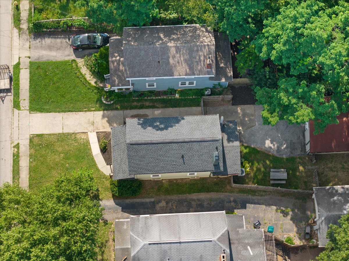 Building Photo - 3126 Mapleleaf Ave