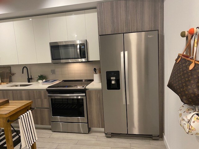 Building Photo - 56 NE 29th St