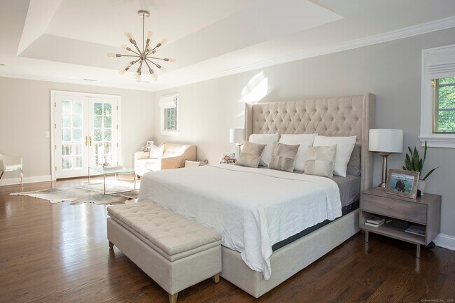 Building Photo - 38 Berndale Dr