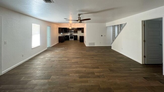 Building Photo - 8401 Azurewood Dr