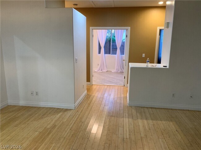 Building Photo - 306 Winery Ridge St