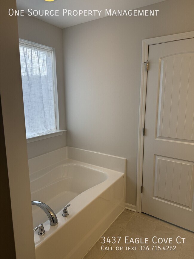 Building Photo - 3437 Eagle Cove Ct