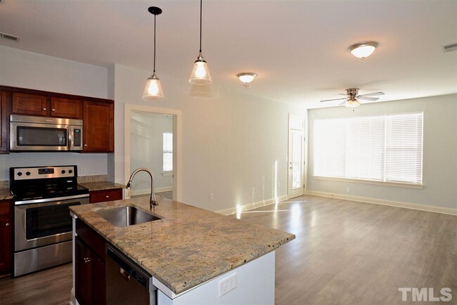 Building Photo - North Raleigh 2 bedroom 2 Bath for rent!