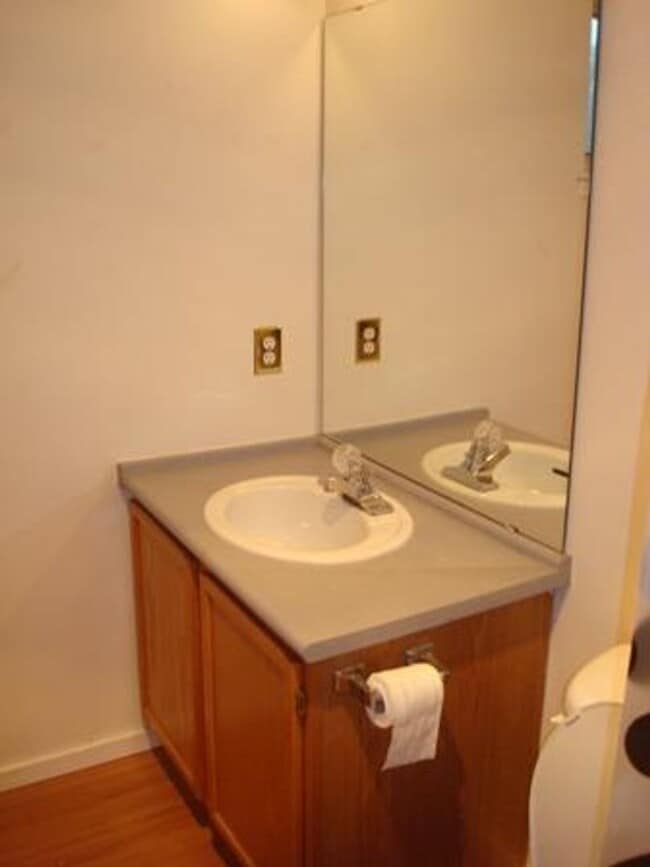 Building Photo - Amazing Duplex Located Just Minutes from WWU & Fairhaven! Prelease Now!