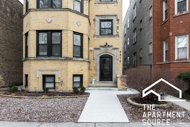 Building Photo - 4317 N Francisco Ave