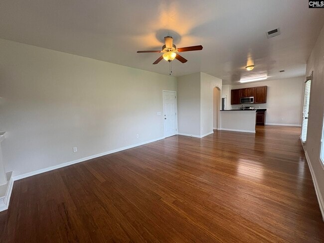 Building Photo - 137 Rossmore Dr