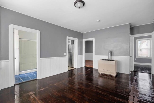 Building Photo - 646 Birch St